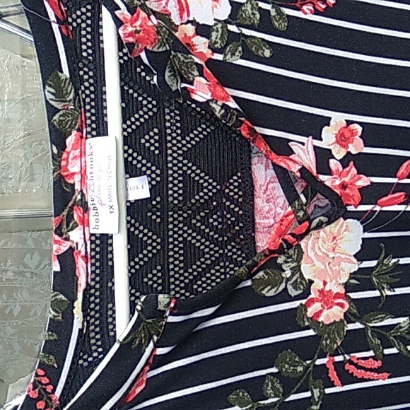 Bobbi Brooks Floral Dress - Picture 3 of 8